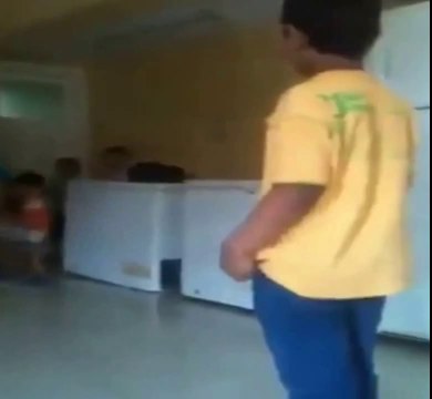 مدير دار أيتام مكة المكرمة في الهرم يضرب الأطفال بوحشية !