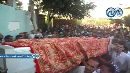 شاهد|| الألاف يشيعون جثمان "سعيد صالح" بالمنوفية وسط غياب تام للمشاهير