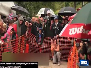 Dunya news-Chicken run! Owners use variety of tricks to help them cross the finish line first