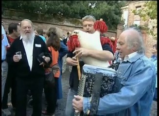 La festa dins los uelhs