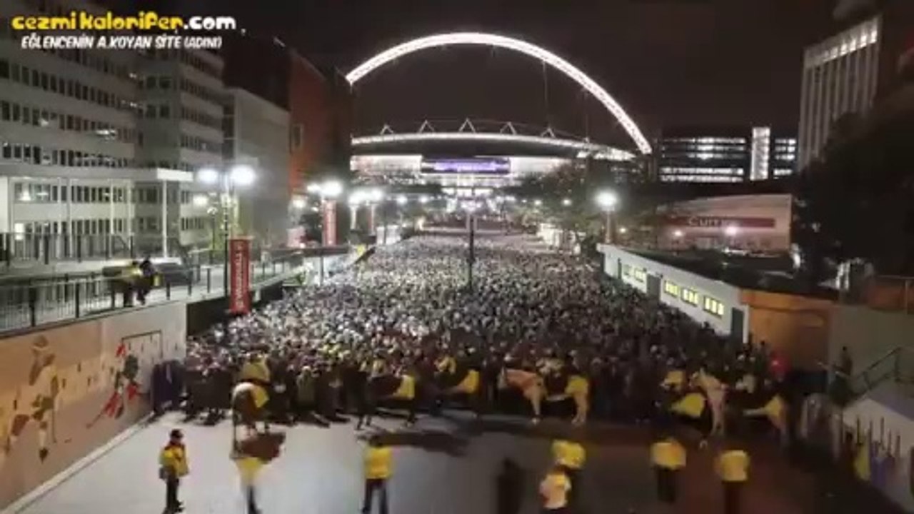 70.000 Taraftarın Wembley Stadını Terk Edişi