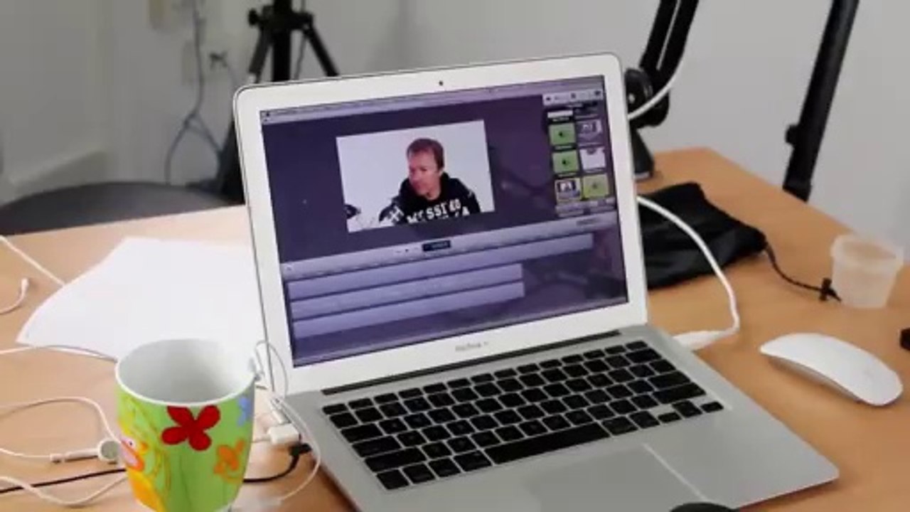 Make Money Online White Background Videos Iphone Video Hero Review