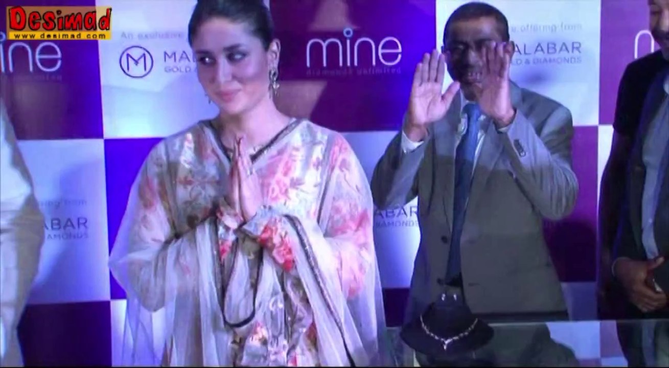 Kareena Kapoor's HOTTEST Wardrobe Malfunction | Bollywood Wardrobe Malfunction 2014