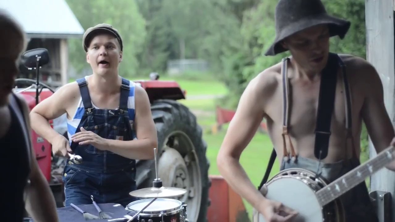 Reprise de Thunderstruck d'ACDC au banjo! Magique... Vidéo Dailymotion