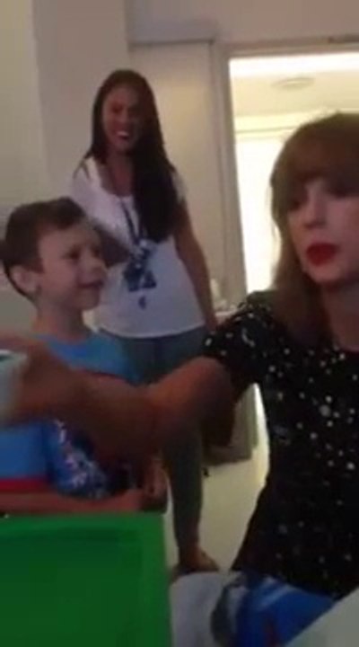 Taylor Swift Surprised A Young Cancer Patient With A Private Concert