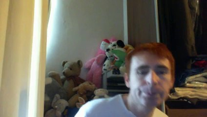 Wiwi égratigne "Alisha rules the world" d'Alisha's Attic"