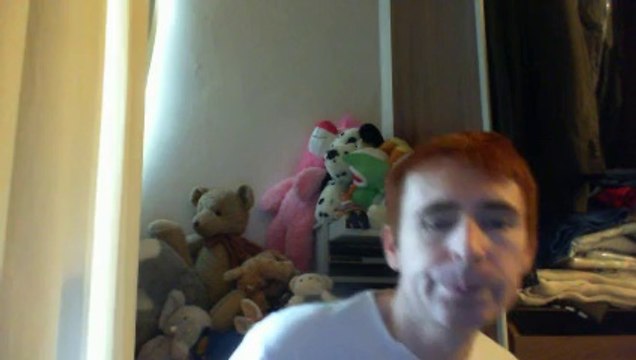 Wiwi égratigne Alisha rules the world d'Alisha's Attic