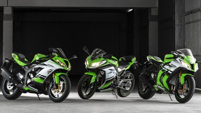 Kawasaki Ninja 300 30th Anniversary Edition Unveiled !