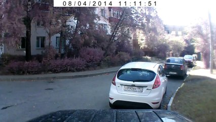 Dans les virages il faut tourner, sinon...