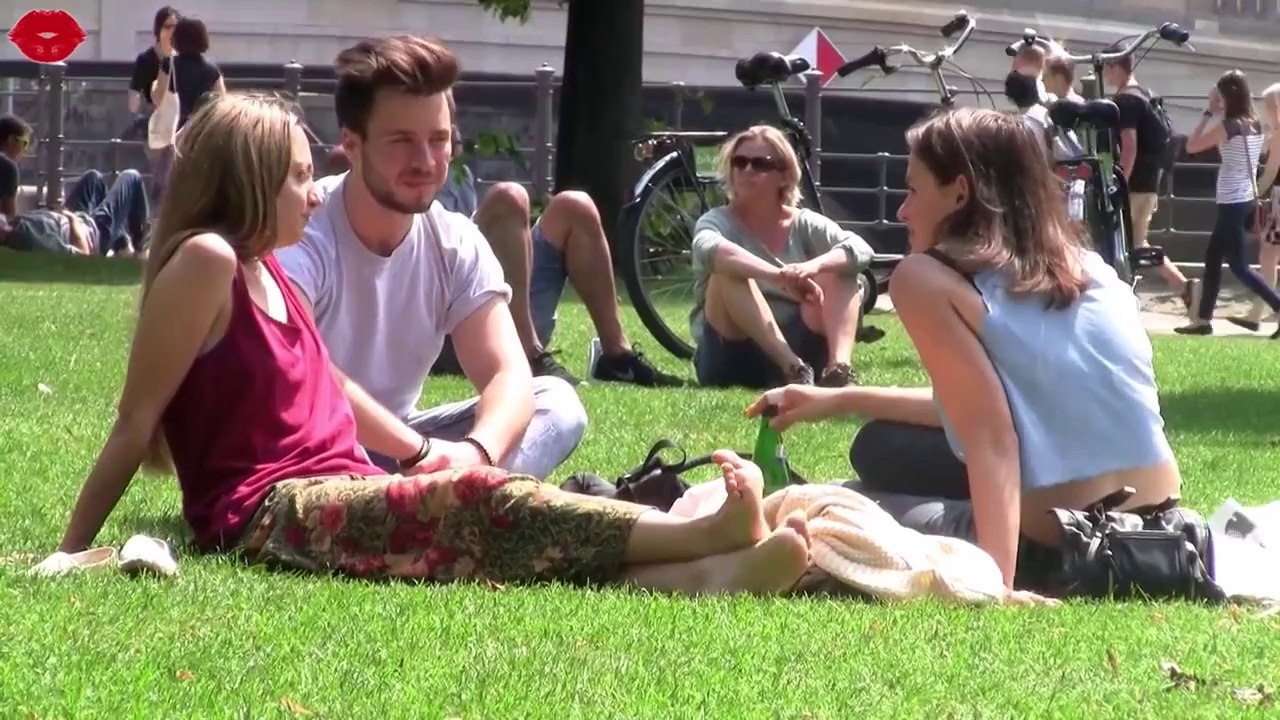 SCHEISSE - Frauen ansprechen mit Tourette (Challenge)