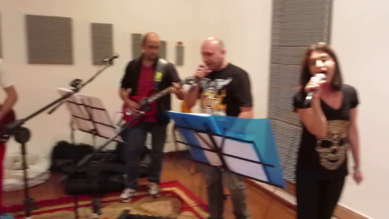 I Wanna Hold Your Hand by Rusty Rock Band