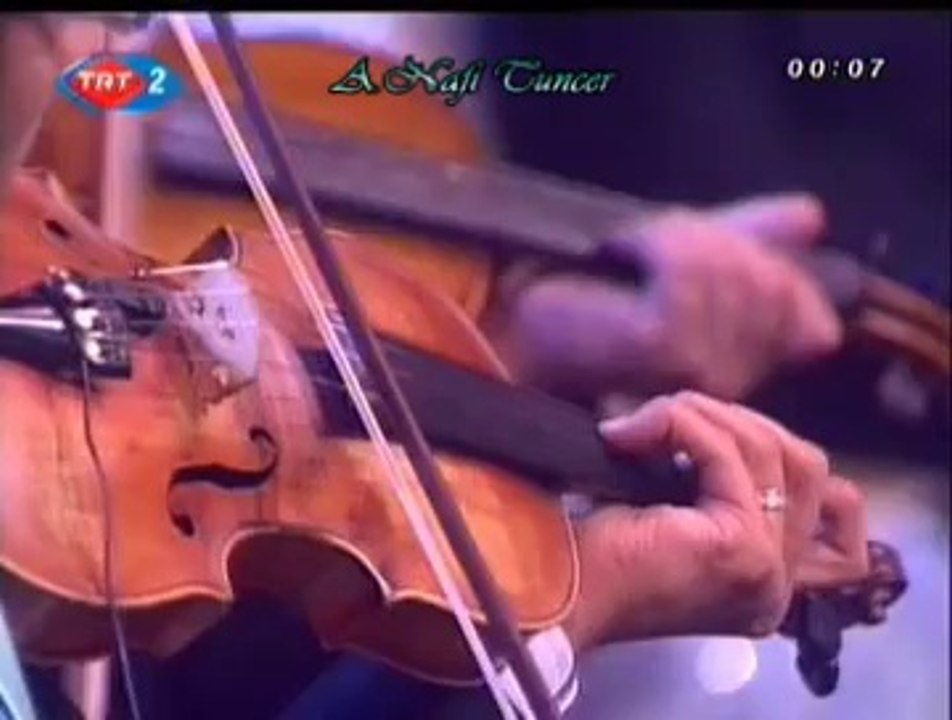 Ebru ÖZÇENGEL-Son Aşkımı Canlandıran En Tatlı Emelsin