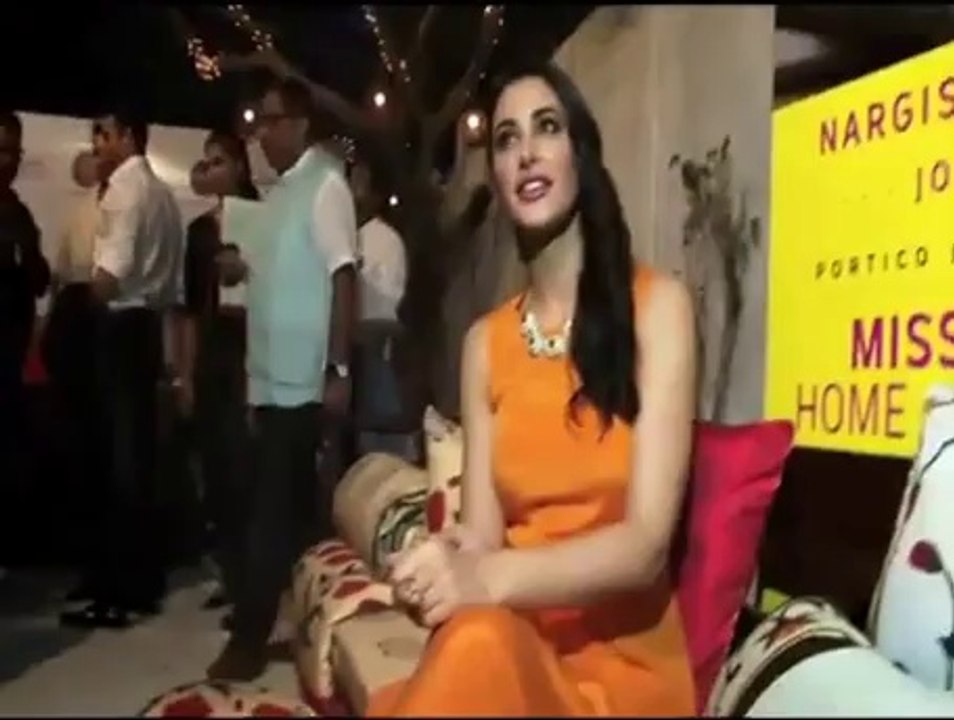 Nargis Fakhri meet the winners of home make over contest