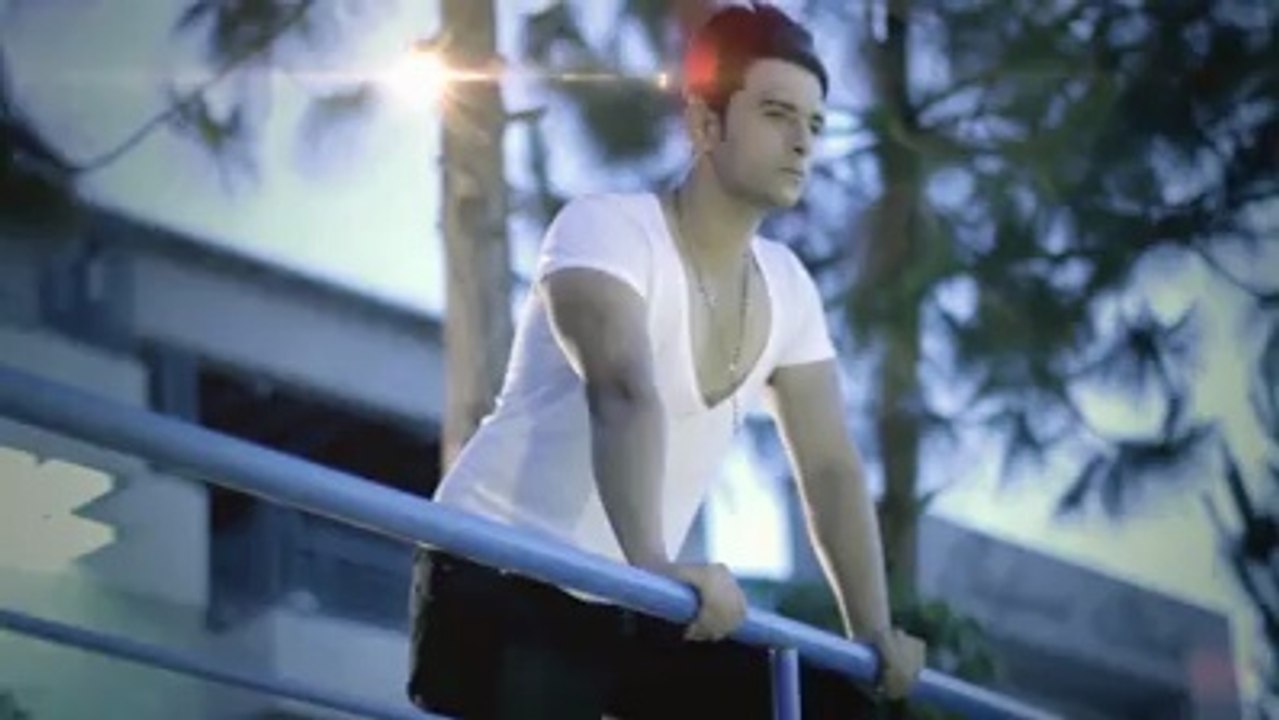 Bilal Saeed - Pyar Na Kareen (Official Video)