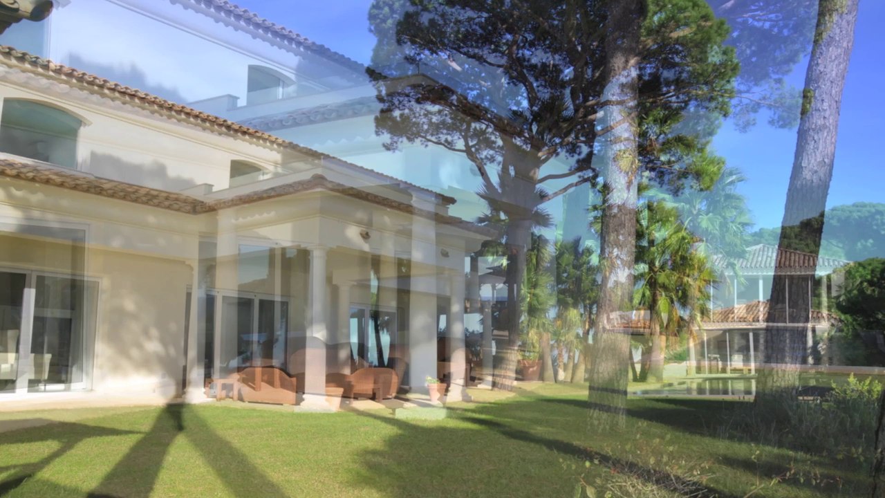 PROPRIETE A VENDRE Sainte-Maxime - Vue mer panoramique - 350 m²