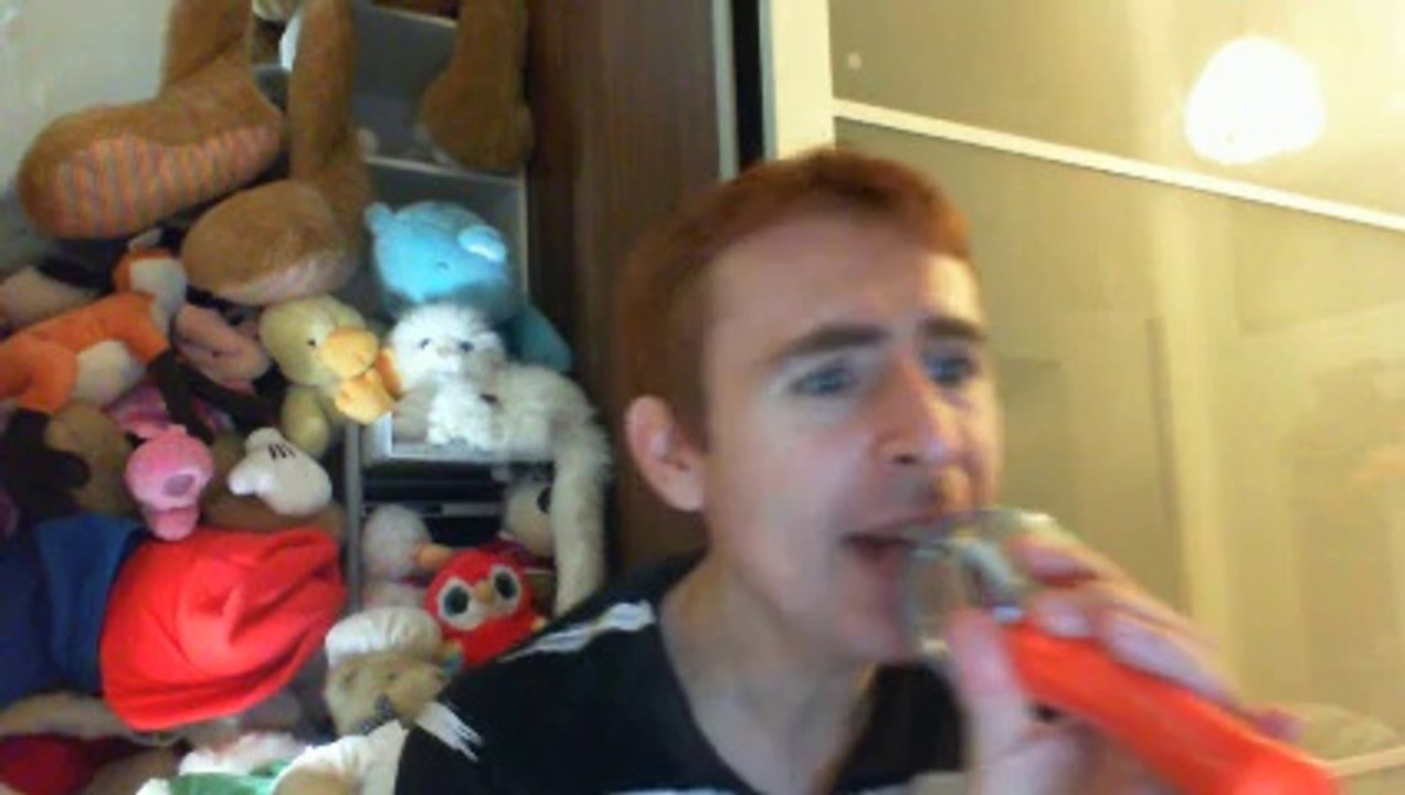 Wiwi égratigne "un angelo disteso al sole" d'Eros Ramazotti