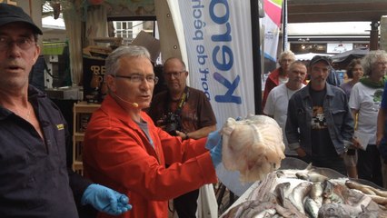 La vente de poisson à la voix