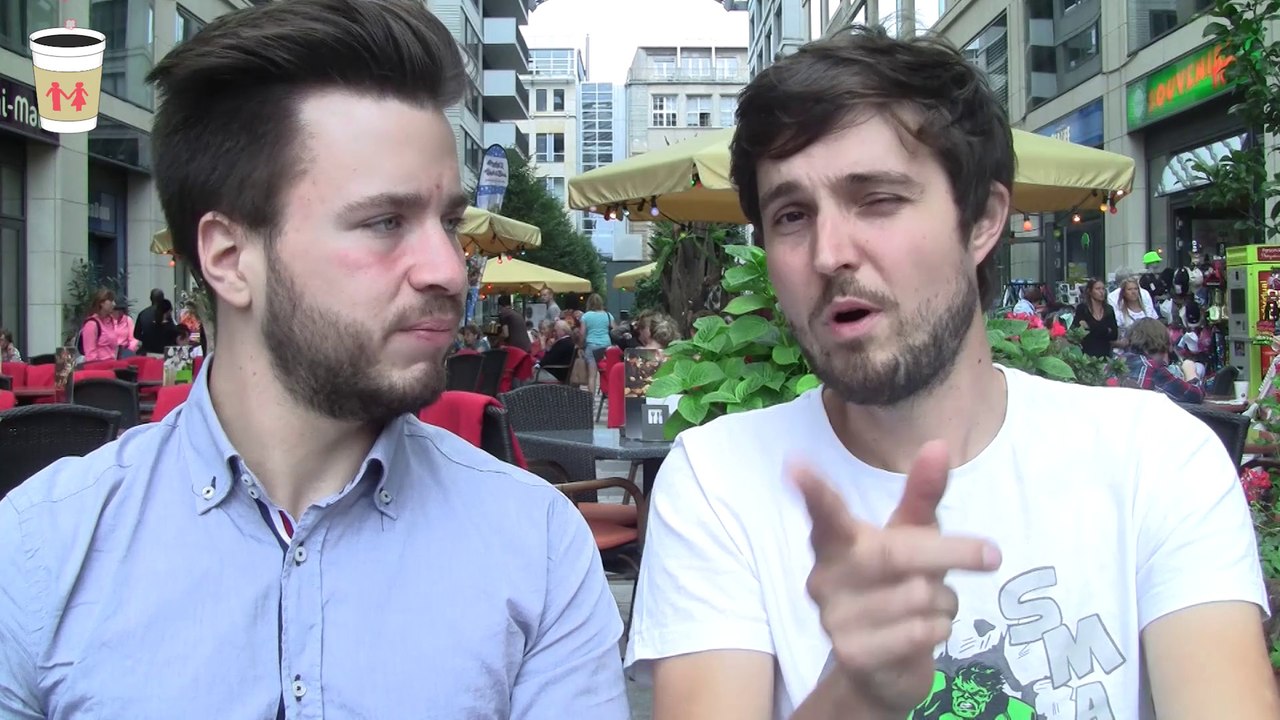 Flirten auf Facebook - Frauen online anschreiben