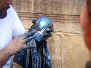 Unbelievable Finger Painting Created In 90 Seconds