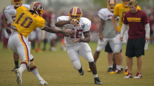 Better fantasy football QB: Tom Brady or Robert Griffin III?