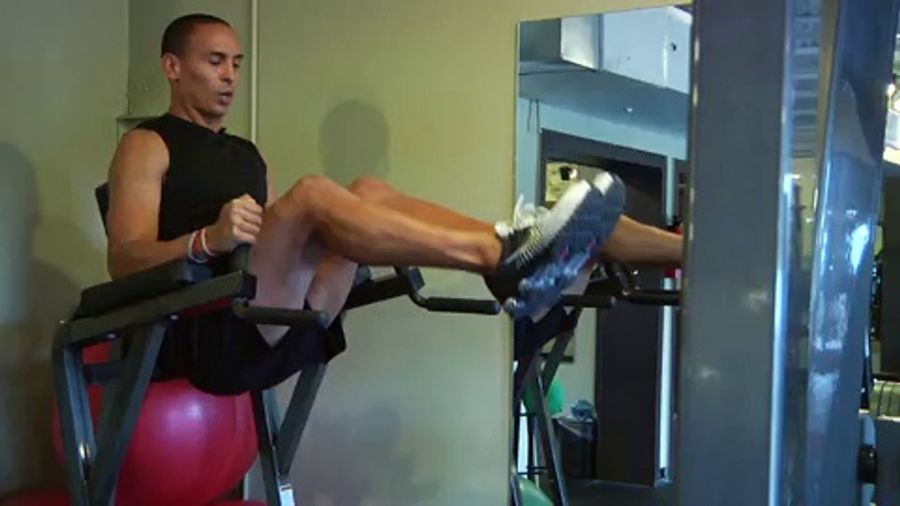 Fitness Tips _ How to Use a Roman Chair