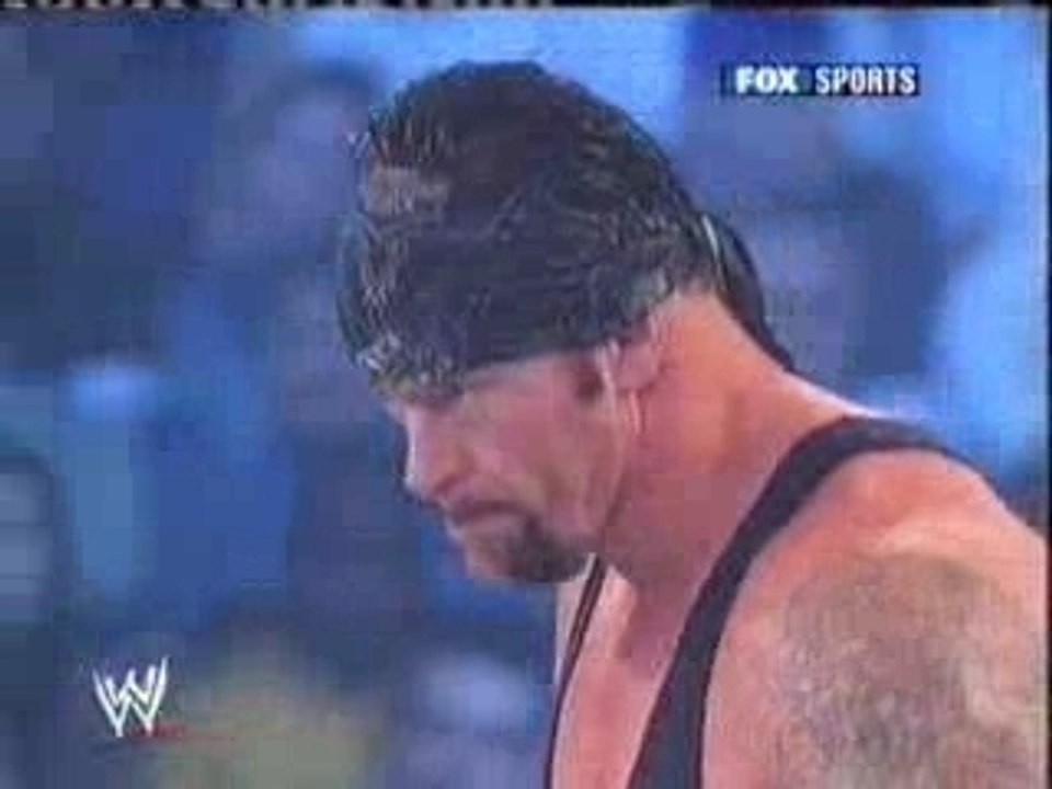 WWE - Undertaker VS Rey Mysterio