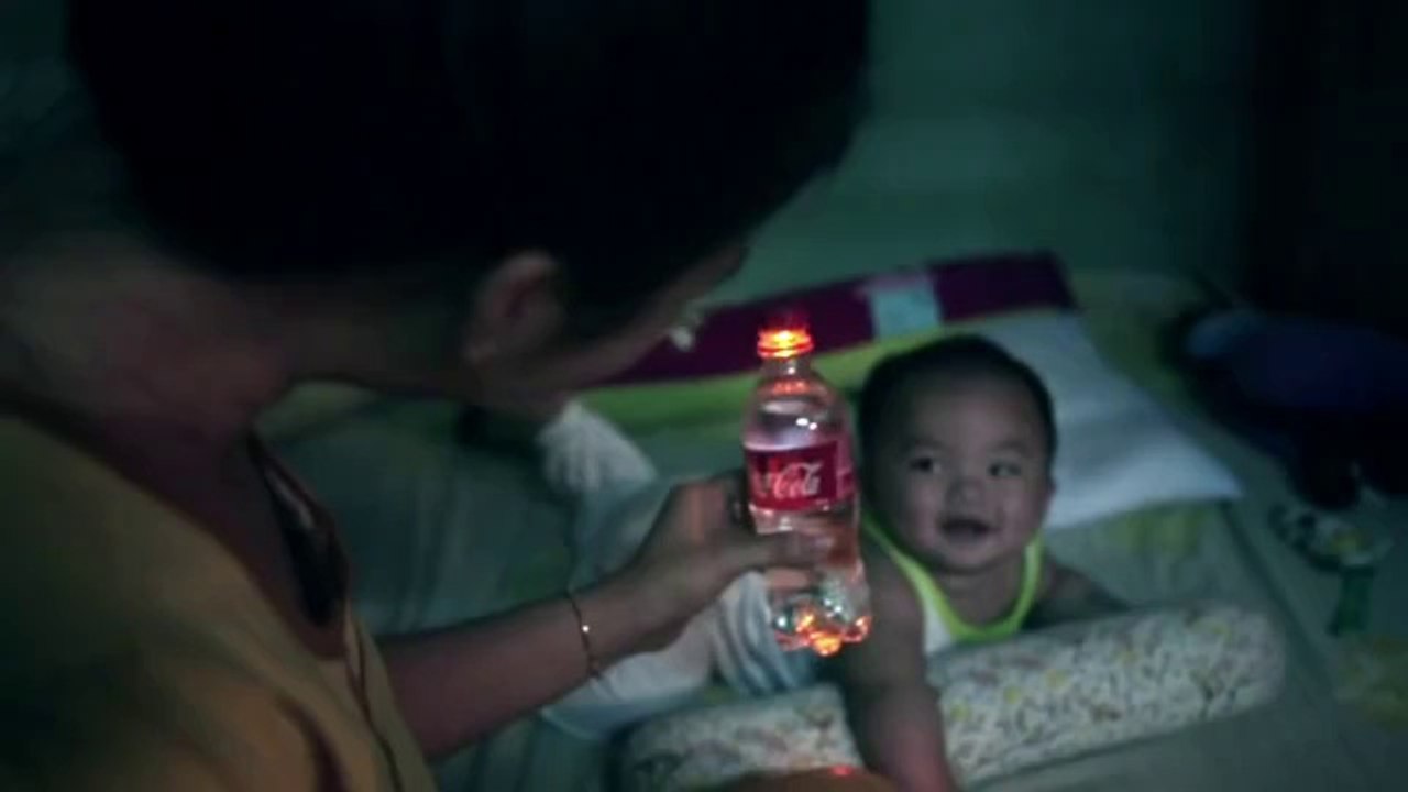 Coca-Cola Şişesiyle Neler Yapılabilir?