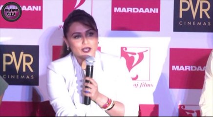 Download Video: Rani Mukherjee PRAISES Kareena Kapoor Khan for Singham Returns