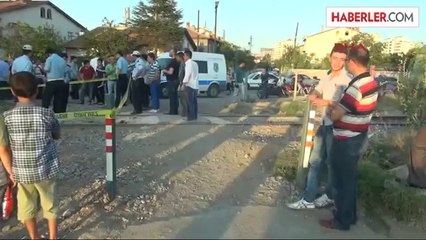 Evine Ekmek Götürürken Trenin Altında Kaldı