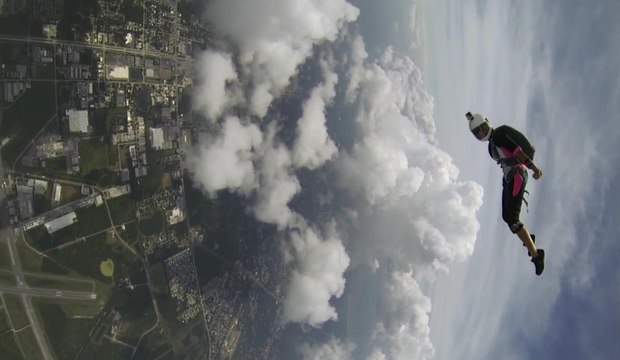 Tribu Freefly presnts Friday sessions - Skydive