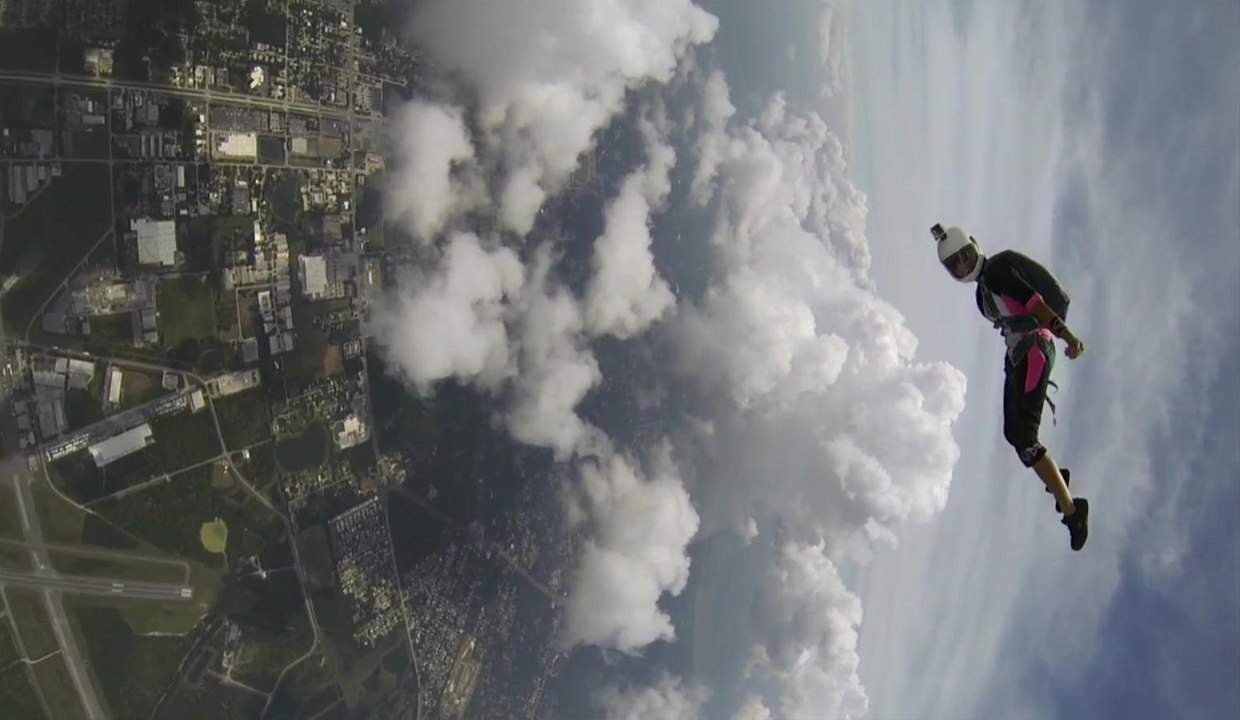 Tribu Freefly presnts Friday sessions - Skydive