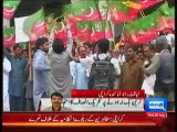 PTI Workers Protesting When Pakistan Railways Refuses To Provide Special Train For Long March