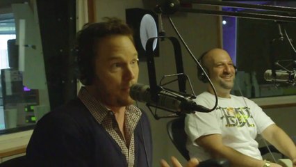 Video herunterladen: So funny Chris Pratt singing Eminem's Forgot About Dre Rap song!