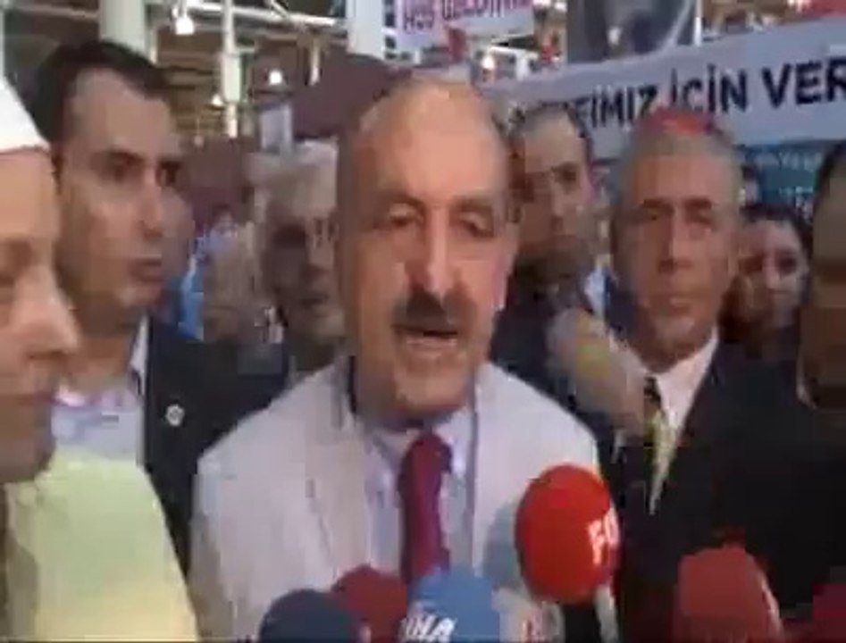 MÜEZZİNOĞLU : AYAKKABIMIN BİR ARA BAŞIMA ÇARPTIĞINI GÖRDÜM