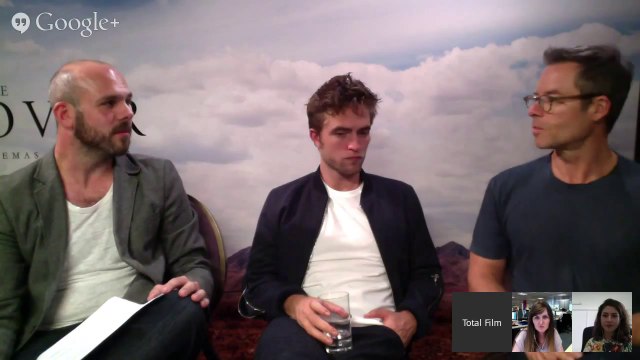 06.08.2014 UK The Rover Google+ Hangout with Robert Pattinson and Guy Pearce