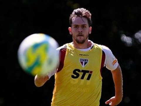 Ficou bravo! Toloi sai em defesa da zaga do São Paulo