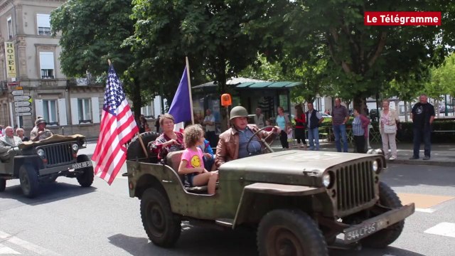 Libération de Pontivy. Défilé de voitures anciennes
