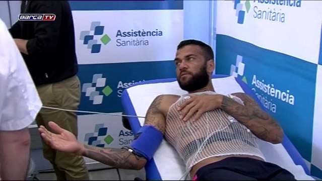 Messi, Neymar, Alves and Mascherano pass medical examination