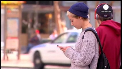 Samsung and Apple: make smartphones not war