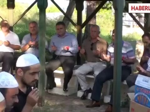 Şemsi Denizer, mezarı başında anıldı -