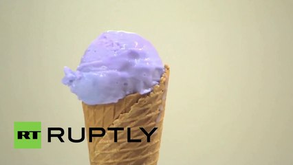 Spain: Colour-changing ice cream king wants your licks to make you a sex god