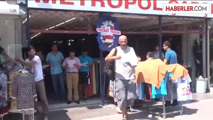 Erdoğan'ın başbakan kalması için eylem yaptı -