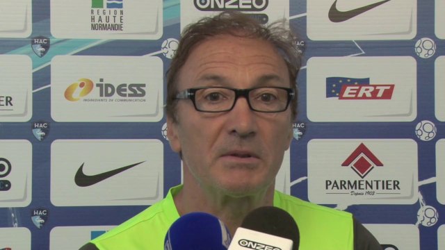 Avant HAC - GFC Ajaccio, interview d'Erick Mombaerts