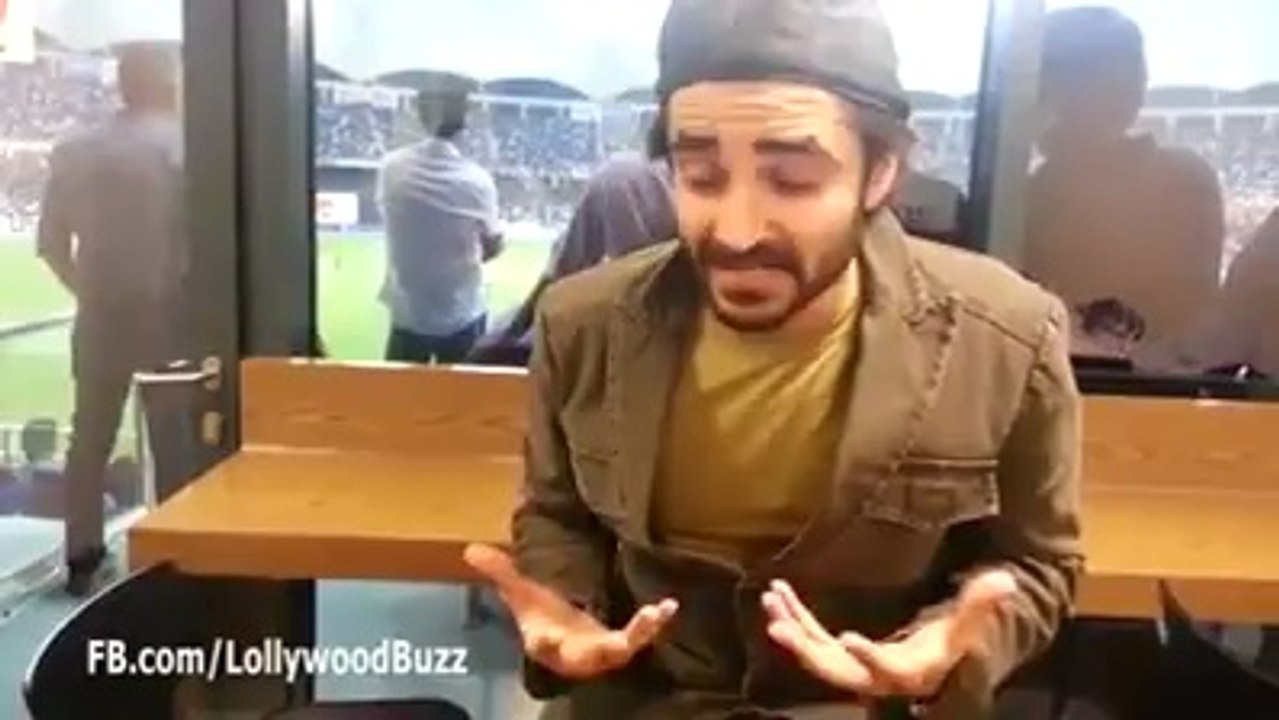 Hilarious parody of Imran Khan n Perviaz Musharraf by Hamza Ali Abbasi - Pakistan