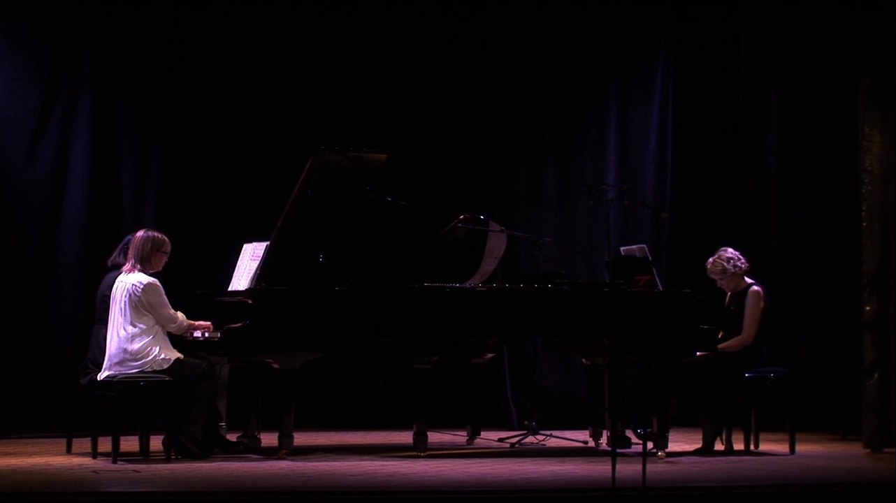 Isabelle STELLA et ses élèves , à Paris, mairie du 9ème, en concert autour de 2 pianos