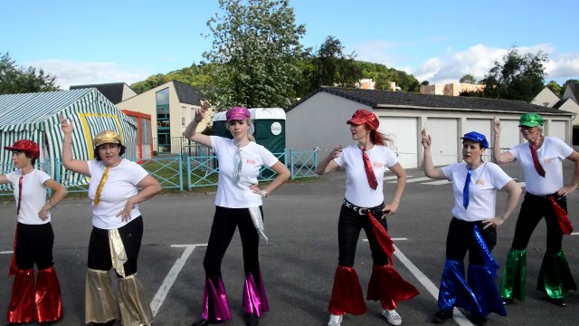 Coach Line Dance Band - Saturday Night Fever