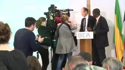 French experts: Air Algerie flight recordings are unusable