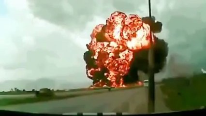 YOLCU UÇAĞININ DÜŞME ANI KAMERADA