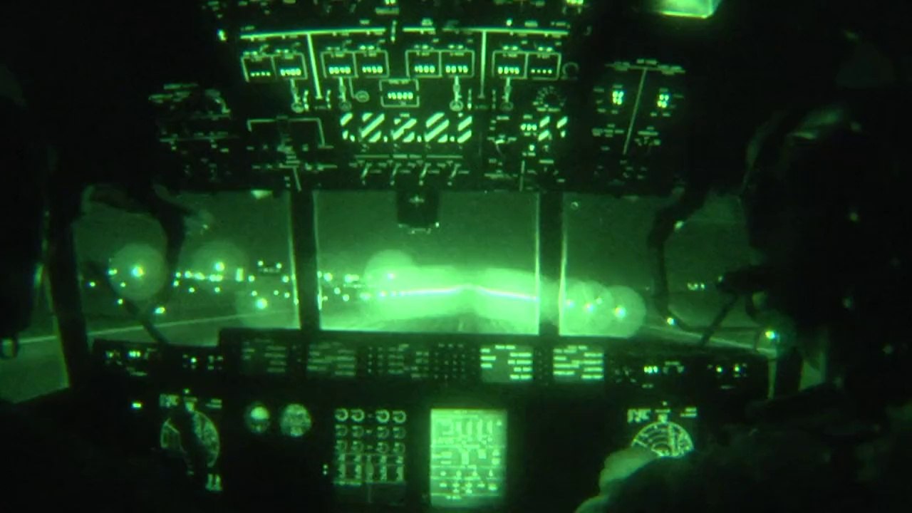 Irak: l'armée britannique largue de l'aide humanitaire