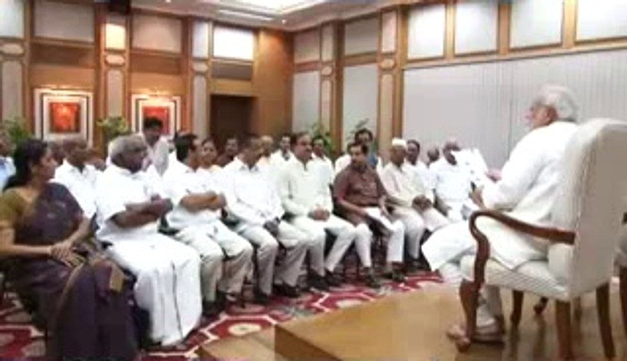 PM Narendra Modi meets BJP MPs from 5 Southern states